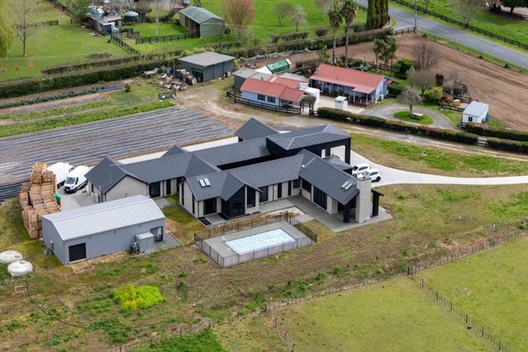 Photo of property in 275 Racecourse Road, Cambridge, 3493