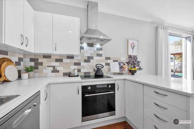 Photo of property in 231 The Esplanade, Petone, Lower Hutt, 5012