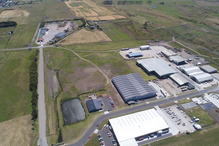 Photo of property in 105a Manuka Street, Stokes Valley, Lower Hutt, 5019