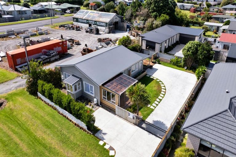 Photo of property in 23 Layard Street, Opunake, 4616