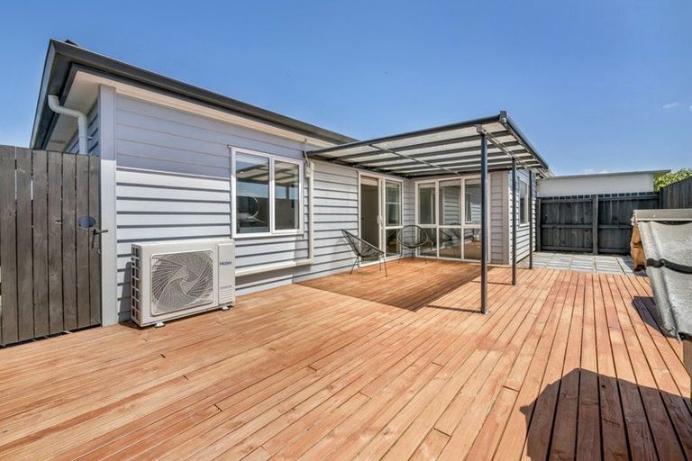 Photo of property in 132 Kuaka Drive, Takanini, 2112