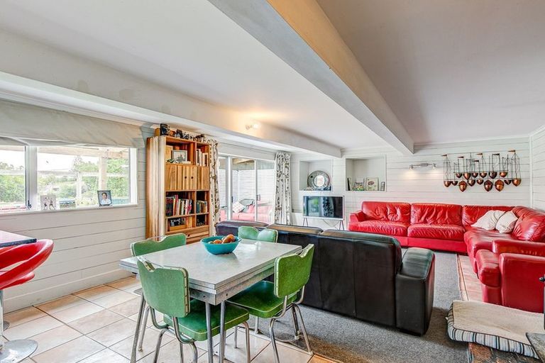 Photo of property in 13 Downes Street, Titahi Bay, Porirua, 5022