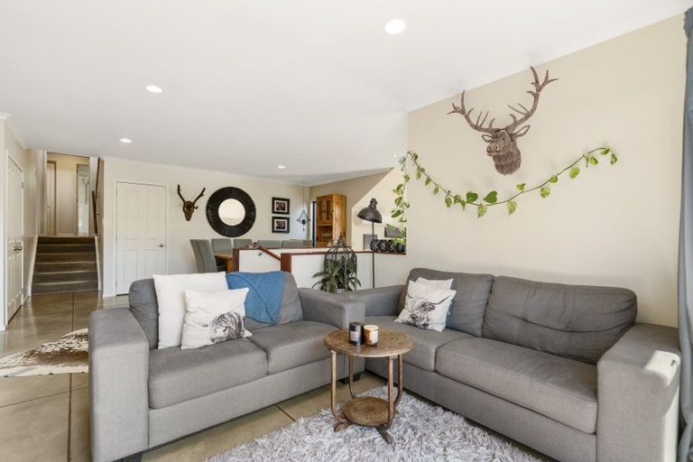 Photo of property in 39 Oteki Park Drive, Welcome Bay, Tauranga, 3112