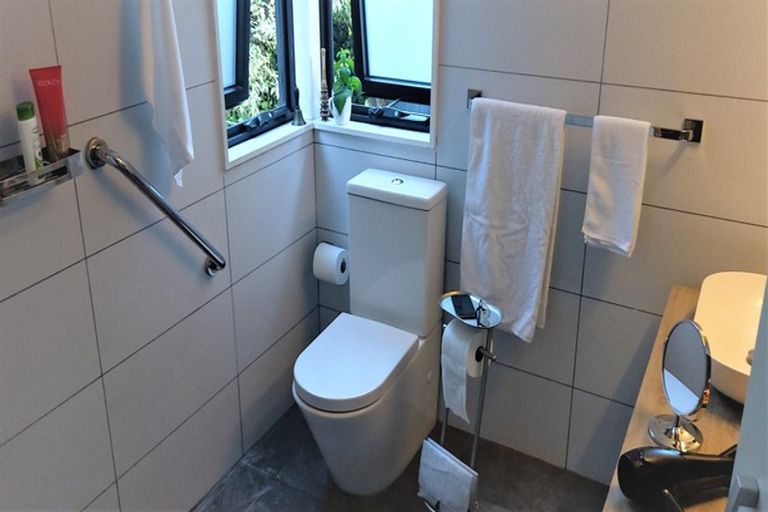 Photo of property in 3 Plumwood Lane, Cashmere, Christchurch, 8022