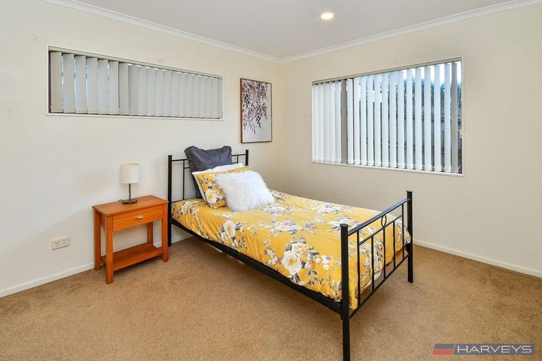 Photo of property in 115 Charles Prevost Drive, The Gardens, Auckland, 2105