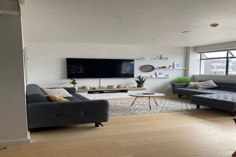 Photo of property in Quantum On Thorndon Quay, 7/163a Thorndon Quay, Pipitea, Wellington, 6011