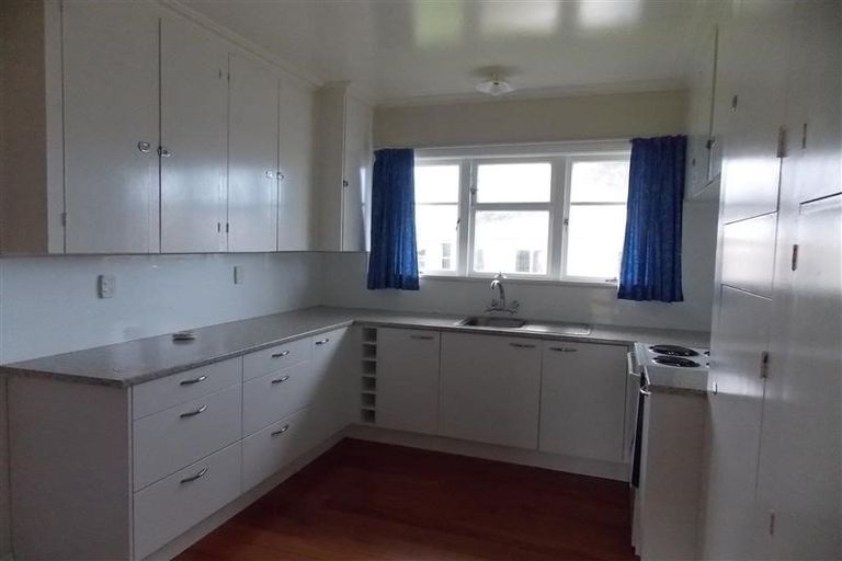 Photo of property in 36 Gloag Street, Waverley, 4510