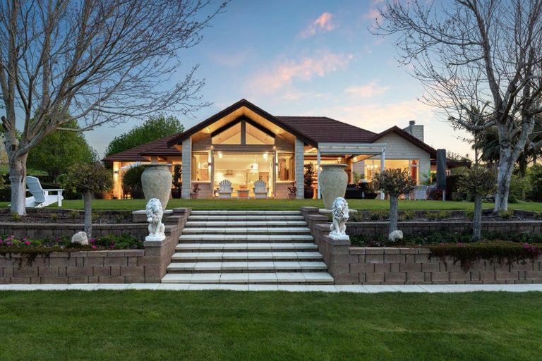 Photo of property in 21 Grace James Road, Pukekohe, 2120