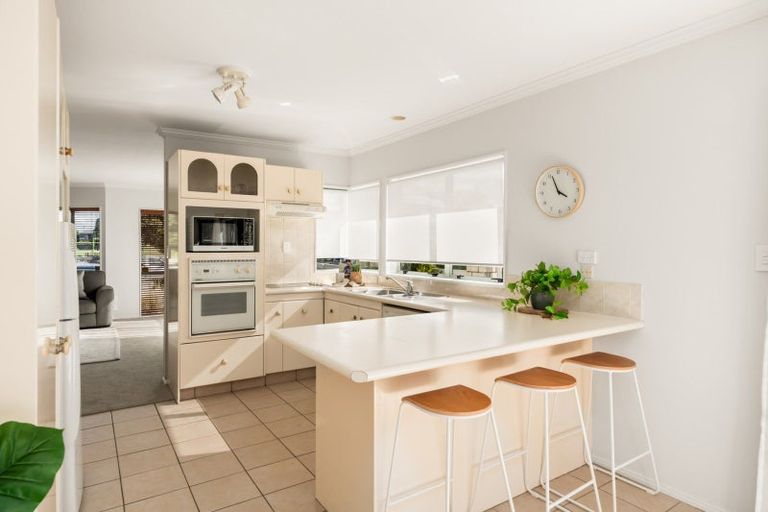 Photo of property in 13a Oceanbeach Road, Mount Maunganui, 3116