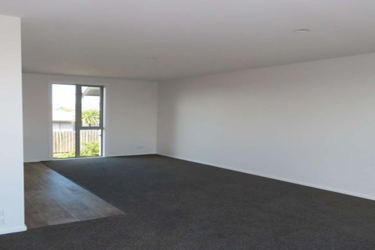 Photo of property in 6/246 Marine Parade, New Brighton, Christchurch, 8061