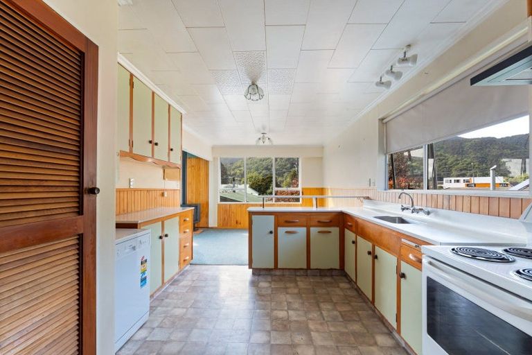 Photo of property in 51a Kent Street, Picton, 7220