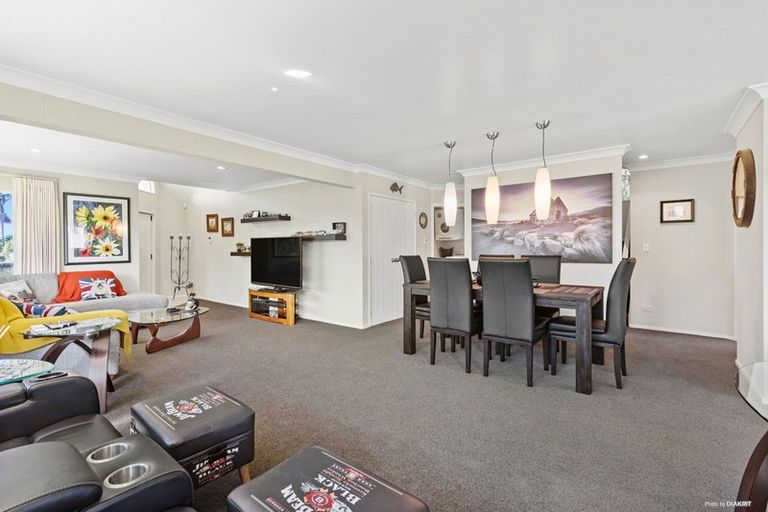 Photo of property in 6 Girdhar Place, Pukekohe, 2120