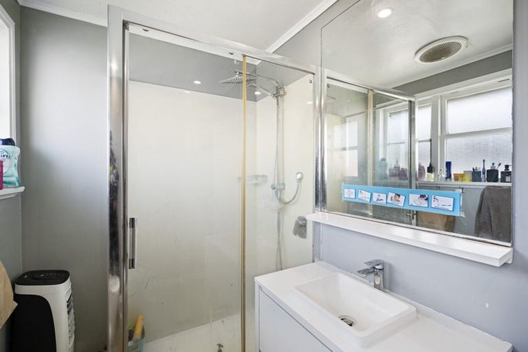 Photo of property in 3 Waitaua Street, Papakura, 2110