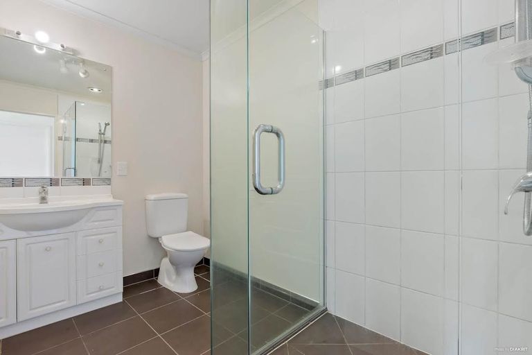 Photo of property in 4 Lime Crescent, Papakura, 2110