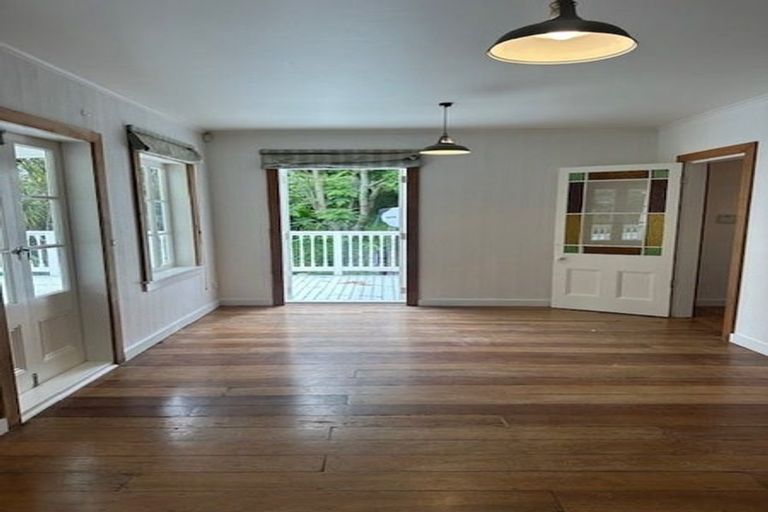 Photo of property in 354 Wairere Road, Waitakere, Henderson, 0782