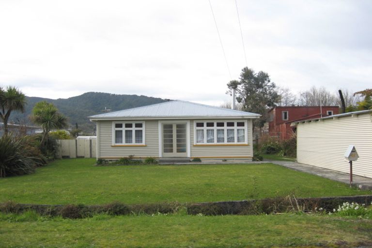 Photo of property in 48 Ranfurly Street, Runanga, 7803