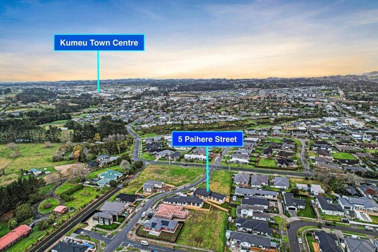 Photo of property in 5 Paihere Street, Huapai, Kumeu, 0810