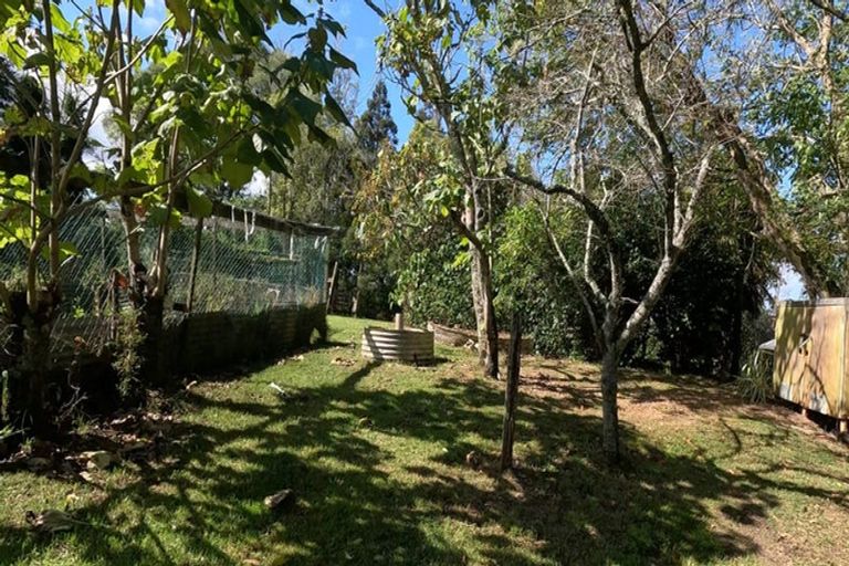 Photo of property in 1 Gomez Road, Hikurangi, 0181