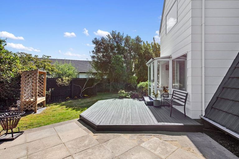 Photo of property in 6a Hurst Place, Parklands, Christchurch, 8083