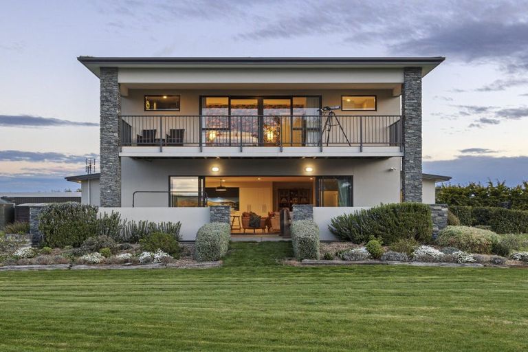 Photo of property in 1 Hayfield Terrace, Cust, Rangiora, 7471