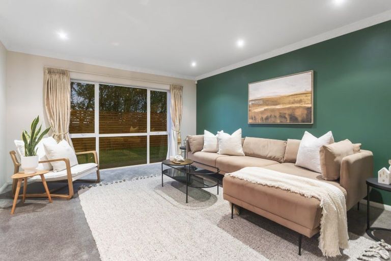 Photo of property in 41 Sapperton Drive, Henderson, Auckland, 0612