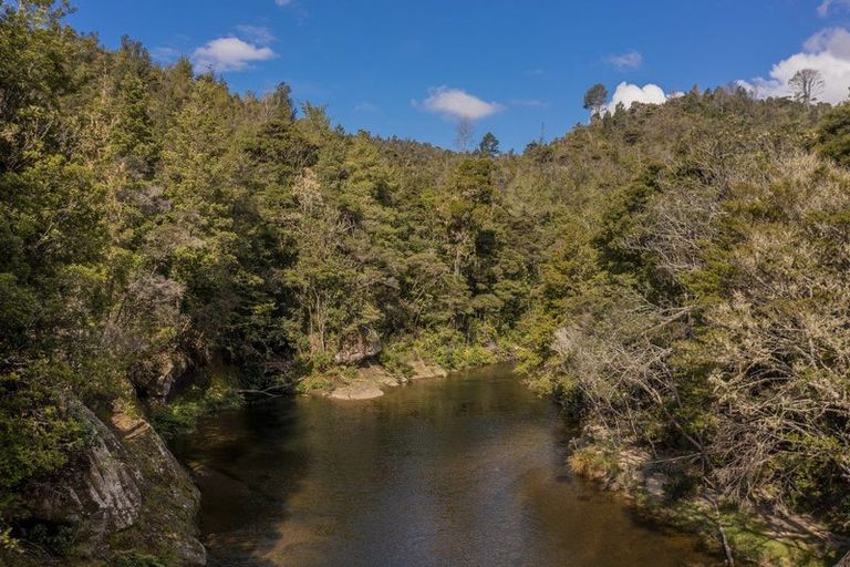 Photo of property in 595 Rangihau Road, Coroglen, Whitianga, 3591