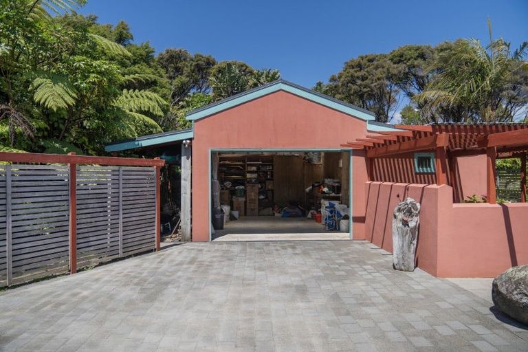 Photo of property in 206 Colville Road, Coromandel, 3584