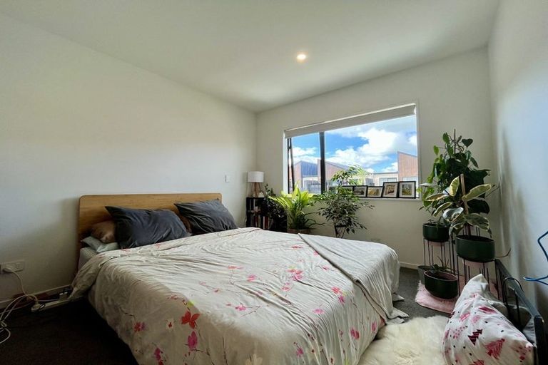 Photo of property in 6 Desalt Drive, Hobsonville, Auckland, 0616