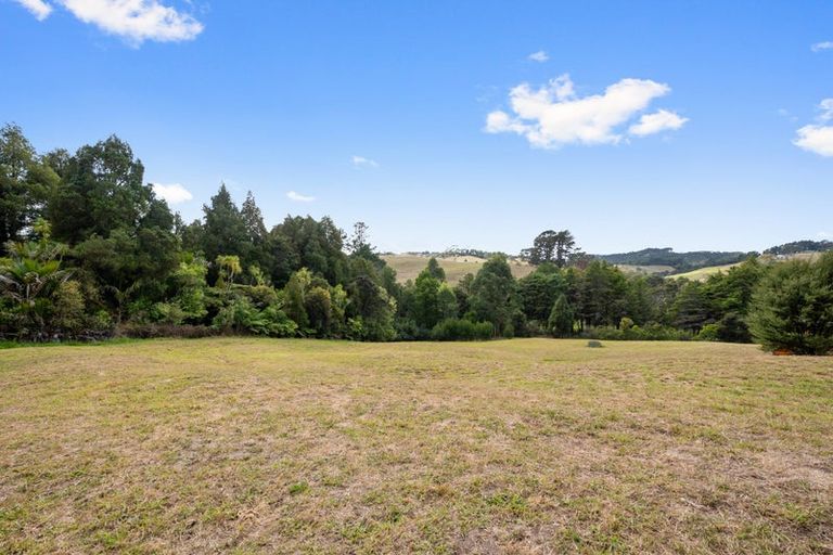 Photo of property in 413 Kanohi Road, Kaukapakapa, 0873