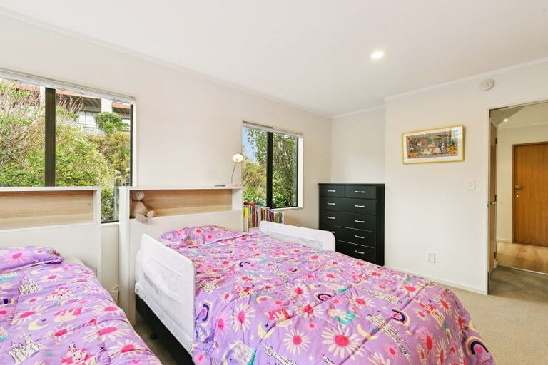 Photo of property in 7b Becker Way, Karori, Wellington, 6012