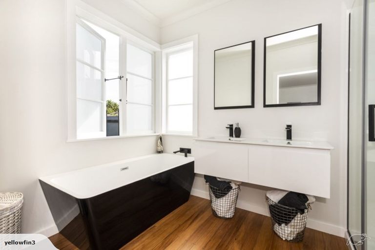 Photo of property in 25 Gordon Street, Mangapapa, Gisborne, 4010