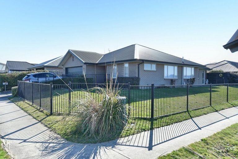 Photo of property in 13 Pegasus Main Street, Pegasus, 7612