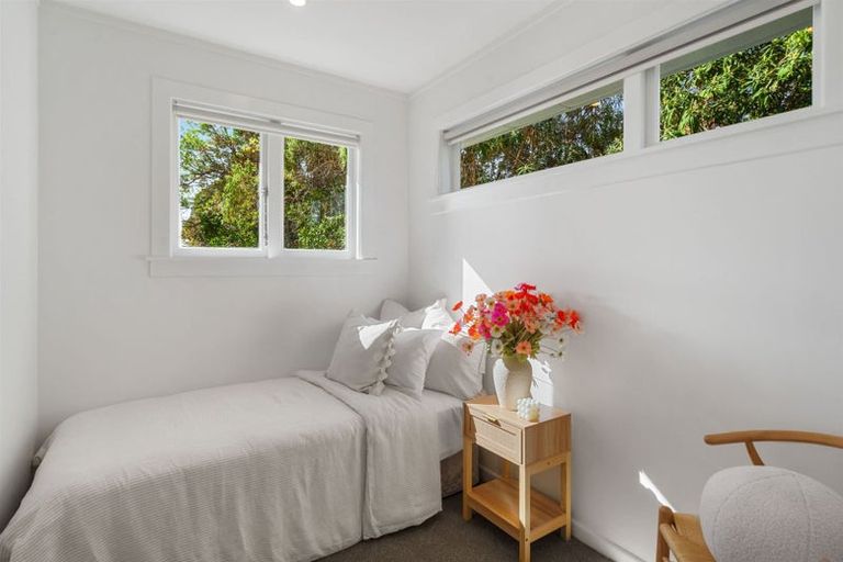 Photo of property in 69 Wakefield Avenue, Sumner, Christchurch, 8081