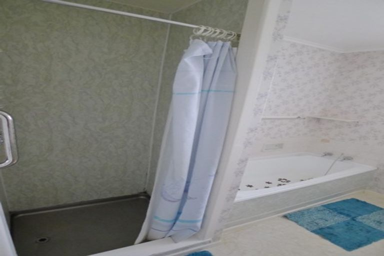 Photo of property in 58 Marlborough Avenue, Glenfield, Auckland, 0629