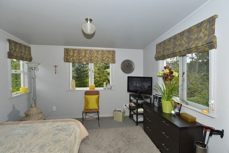 Photo of property in 305 Whananaki Road North, Opuawhanga, Hikurangi, 0181