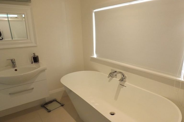 Photo of property in 5 Moana Street, Somerfield, Christchurch, 8024