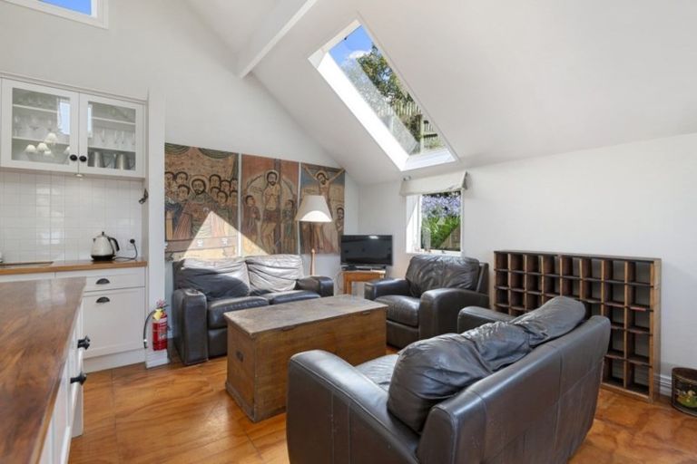 Photo of property in 24 Simeon Quay, Lyttelton, 8082