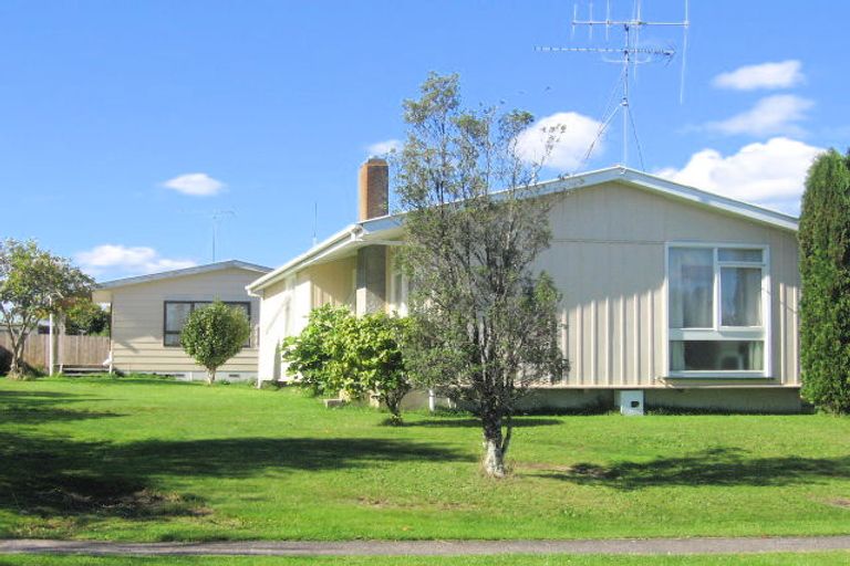 Photo of property in 13 Puriri Place, Tokoroa, 3420
