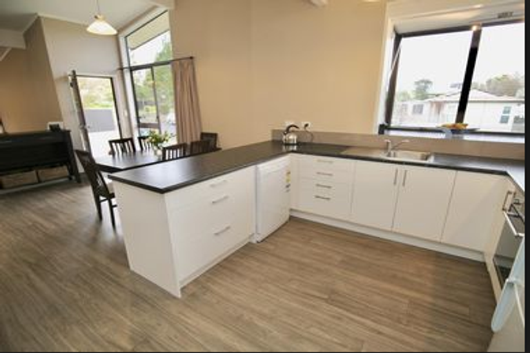 Photo of property in 4 Matipo Crescent, Pukete, Hamilton, 3200