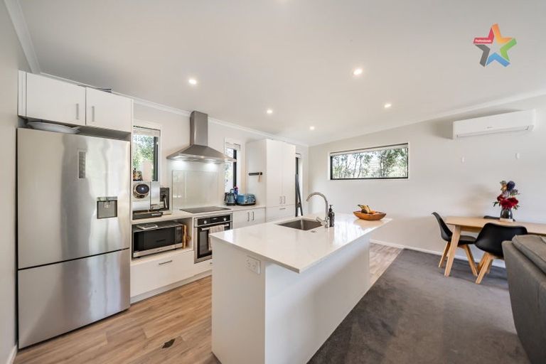 Photo of property in 394a Cambridge Terrace, Naenae, Lower Hutt, 5011