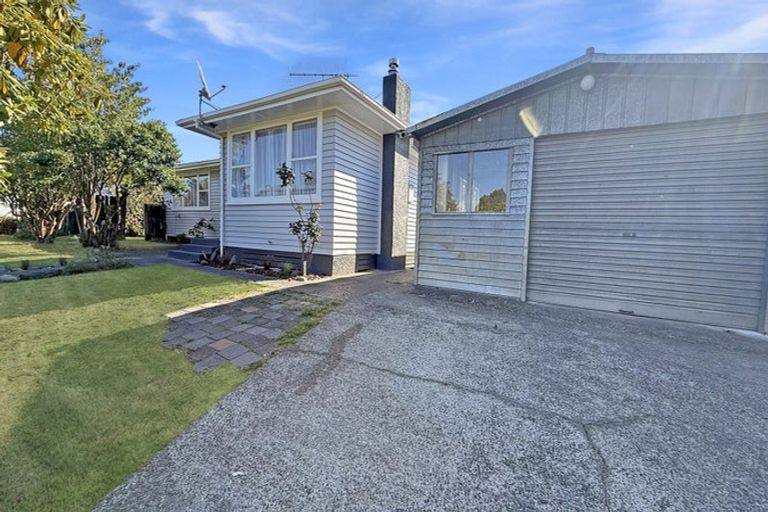 Photo of property in 14 Rangipoia Place, Turangi, 3334