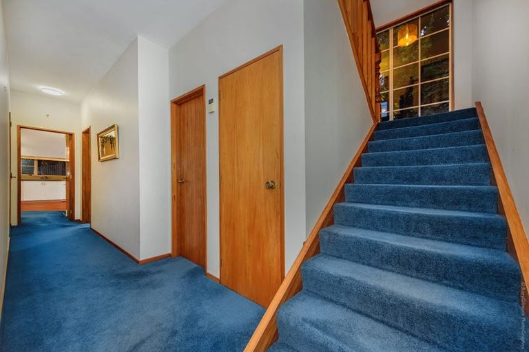 Photo of property in 411 Cashmere Road, Westmorland, Christchurch, 8025