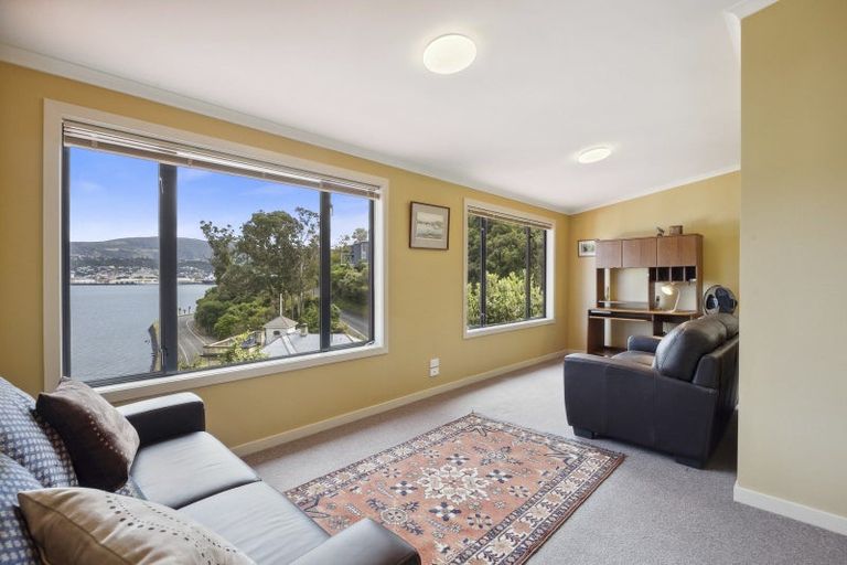 Photo of property in 6 Doon Street, Vauxhall, Dunedin, 9013