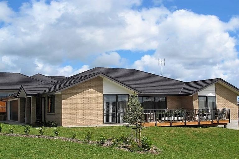 Photo of property in 52 Madison Terrace, Silverdale, 0932