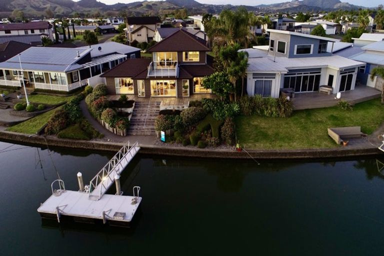 Photo of property in 19 Aquila Drive, Whitianga, 3510