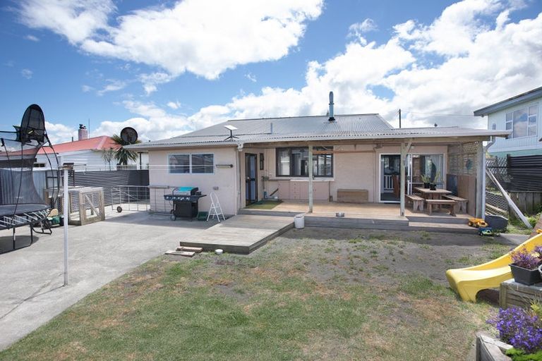 Photo of property in 23 Wainui Street, Koitiata, Whanganui, 4581