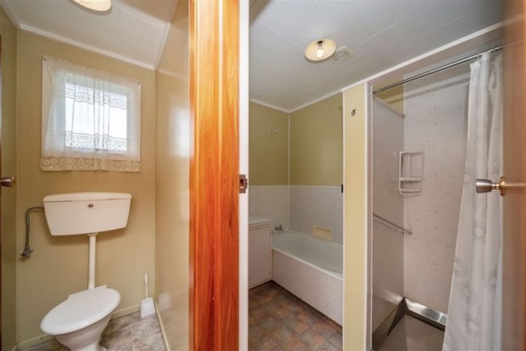 Photo of property in 11 Puriri Street, Hawera, 4610