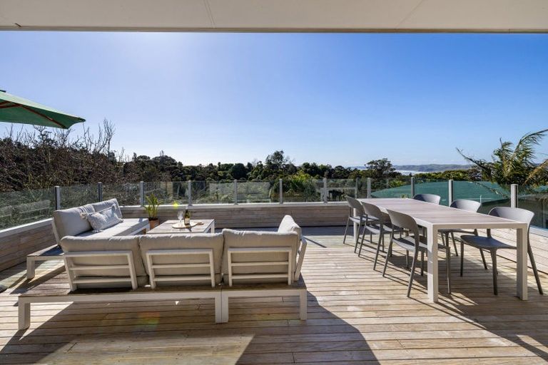 Photo of property in 12 Upper Wainui Road, Raglan, 3297