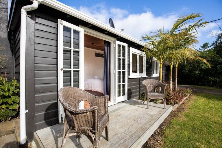 Photo of property in 46 Fox Street, Opunake, 4616