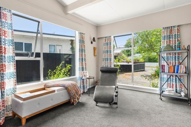 Photo of property in 10 Reading Street, Greytown, 5712